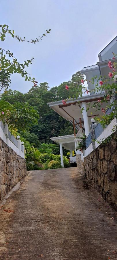 Le Chant De Merle Self -Catering Studios And Apartments Mahe Island Dış mekan fotoğraf