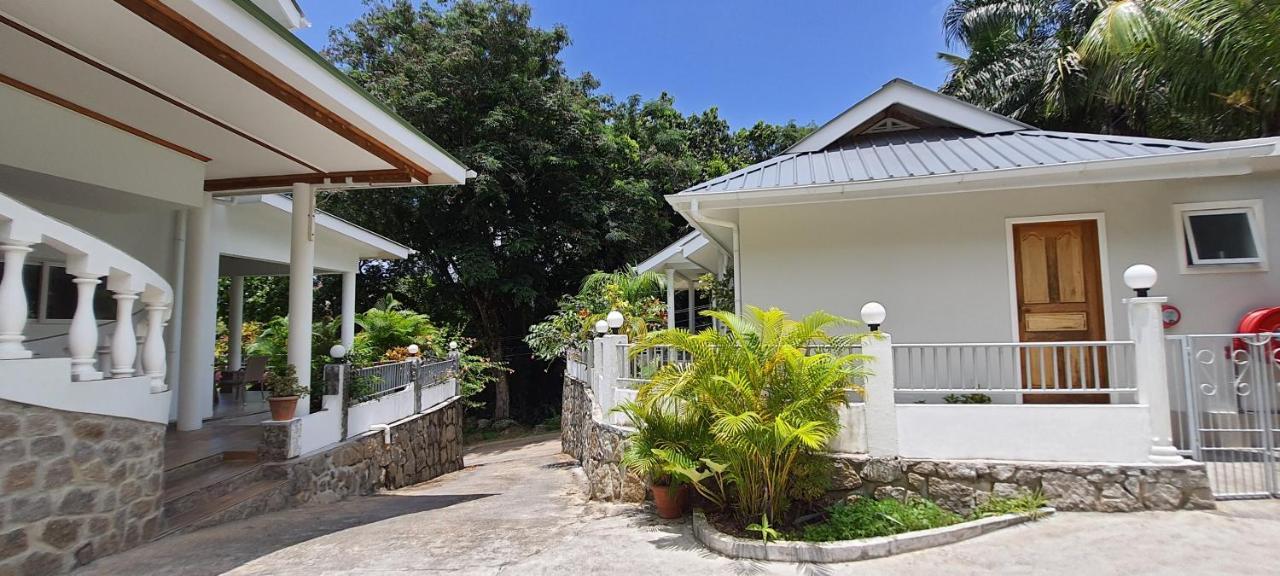 Le Chant De Merle Self -Catering Studios And Apartments Mahe Island Dış mekan fotoğraf